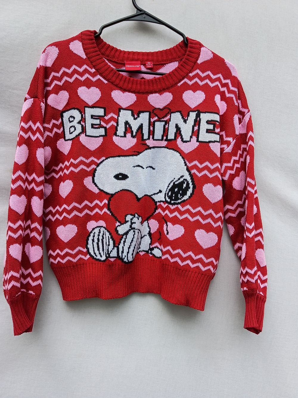 Peanuts Red and Pink Snoopy 'Be Mine' Heart Crewneck Sweater Size Small
